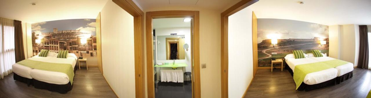 Family Room,1547027767:JPEG