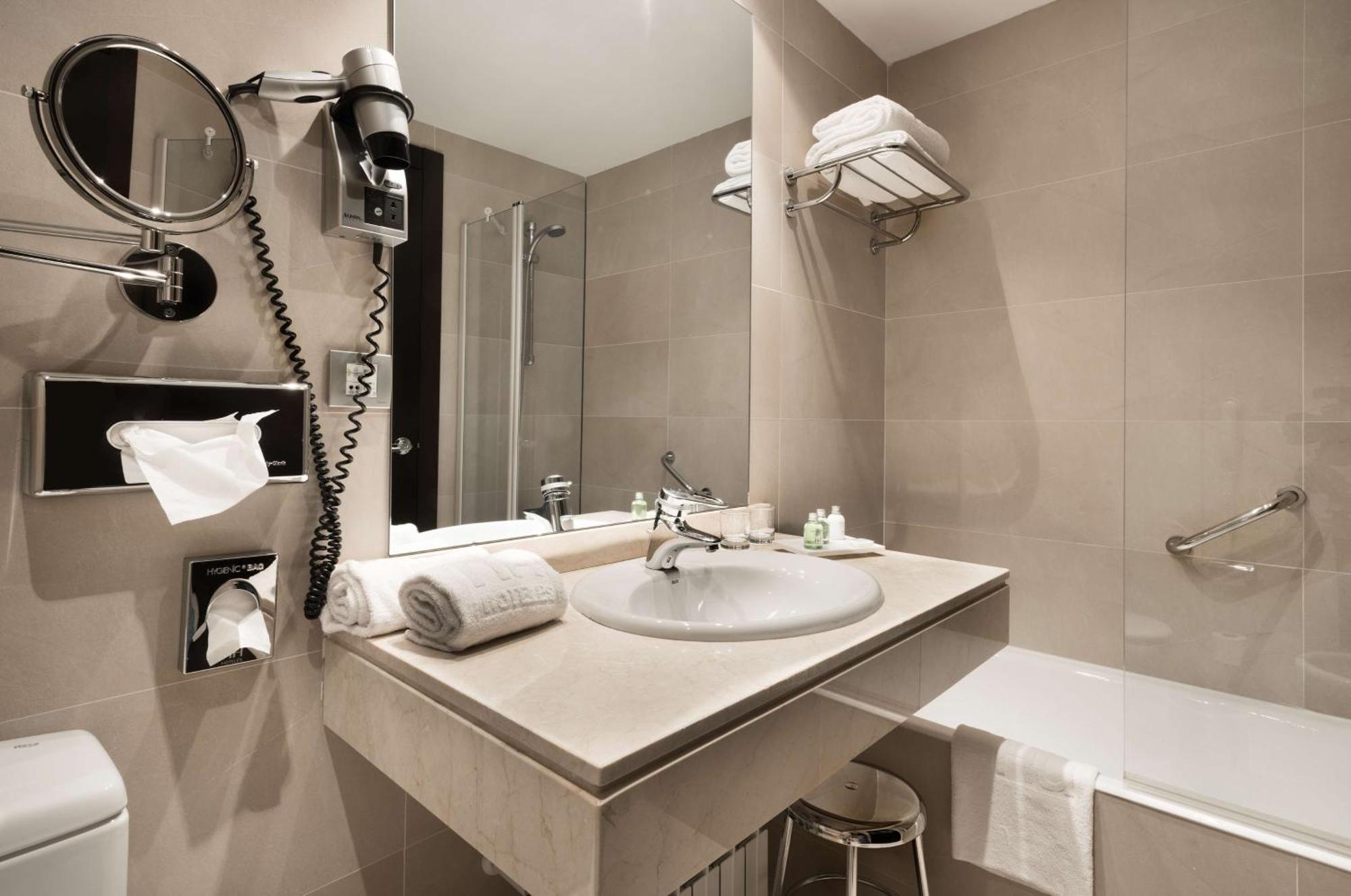 Junior Suite,1270677616:JPEG