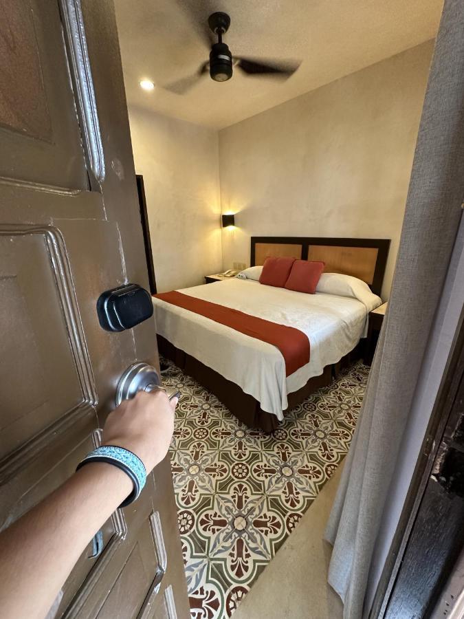 Standard King Room,1499993302:JPEG