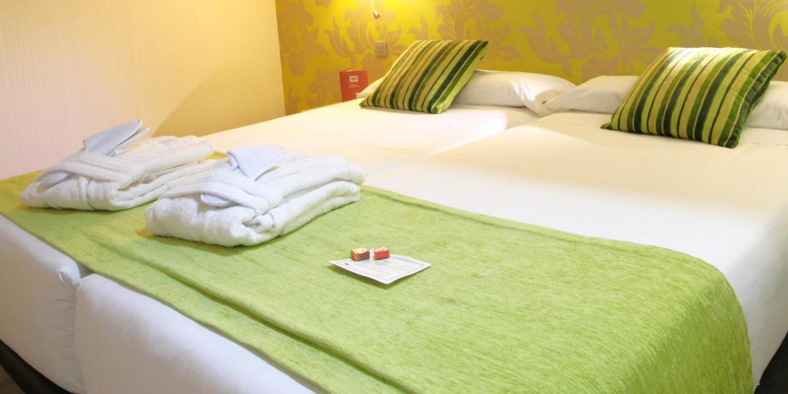 Premium Double Room,1538269966:JPEG